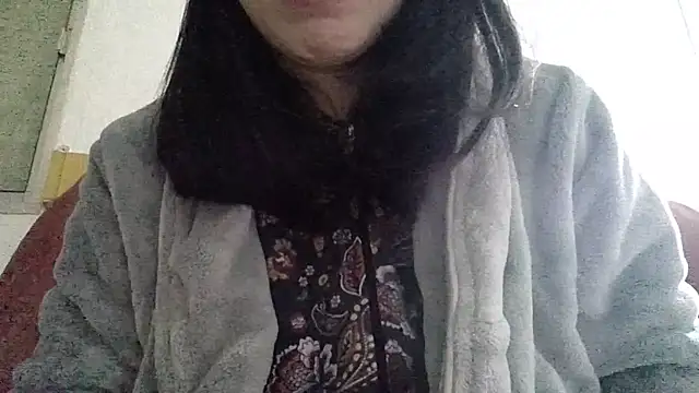 Snapshot of gatitachula93 chatting on 12/05/25, 12:25 gatitachula93 online show from 12/05/25, 12:25