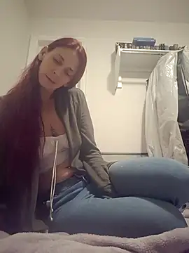 Snapshot of poleslut69 chatting on 12/03/25, 05:59 poleslut69 online show from 12/03/25, 05:59