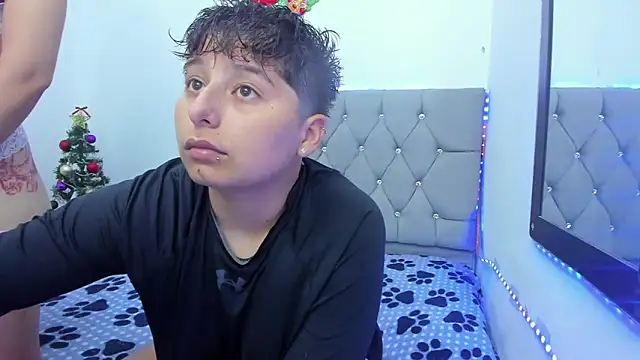 Snapshot of ATHENEA_ZULEINYS chatting on 12/14/25, 12:10 ATHENEA ZULEINYS online show from 12/14/25, 12:10