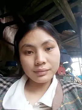 Snapshot of Hilary-123 chatting on 02/01/26, 01:48 Hilary-123 online show from 02/01/26, 01:48