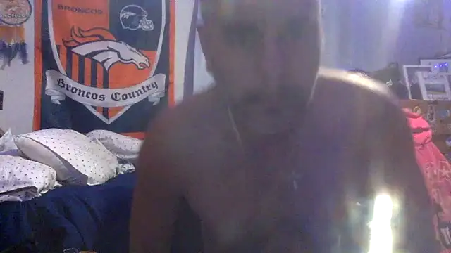 Snapshot of ValuedConcept687 chatting on 02/02/26, 03:49 ValuedConcept687 online show from 02/02/26, 03:49