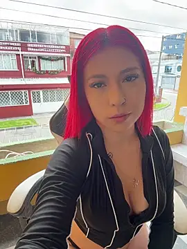 Snapshot of Scarlett_firee chatting on 12/02/25, 04:13 Scarlett firee online show from 12/02/25, 04:13