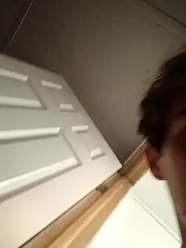 Snapshot of cmoneyyy021 chatting on 12/01/25, 06:29 cmoneyyy021 online show from 12/01/25, 06:29