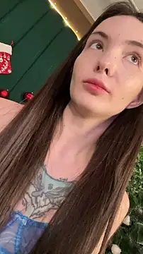 Snapshot of KaylaGraceful chatting on 12/18/25, 01:06 KaylaGraceful online show from 12/18/25, 01:06