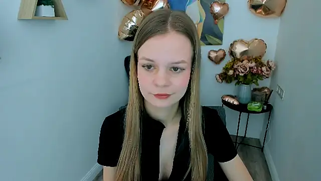 Snapshot of MidnighteAura chatting on 02/20/26, 03:03 MidnighteAura online show from 02/20/26, 03:03