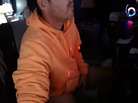 Snapshot of BamaBoi40AL chatting on 12/01/25, 08:52 BamaBoi40AL online show from 12/01/25, 08:52