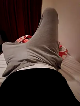 Snapshot of Spencgrab chatting on 12/04/25, 08:06 Spencgrab online show from 12/04/25, 08:06