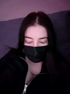 Snapshot of Lana_rei chatting on 12/17/25, 07:25 Lana rei online show from 12/17/25, 07:25