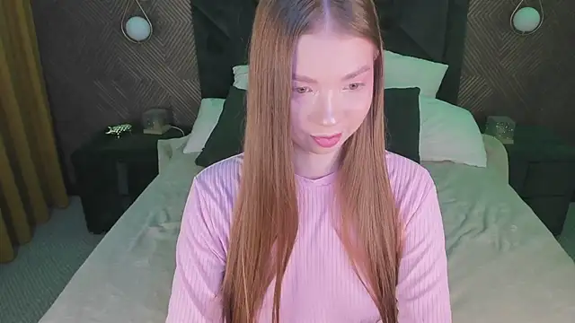 Snapshot of Tessa_Sunn chatting on 01/18/26, 01:20 Tessa Sunn online show from 01/18/26, 01:20