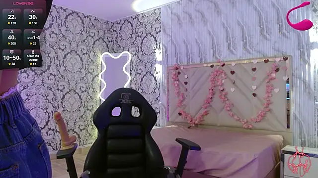 CHEERRY TAY1 online show from 07/28/26, 06:20