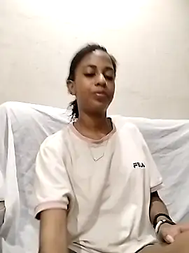 Snapshot of IndianSativa2 chatting on 12/16/25, 11:43 IndianSativa2 online show from 12/16/25, 11:43