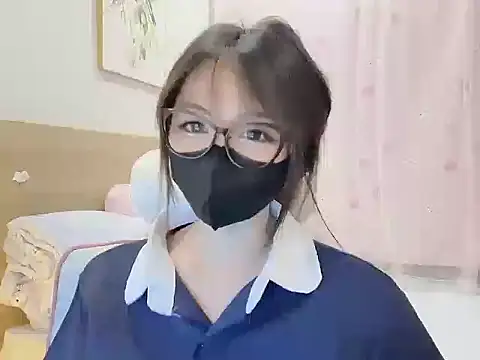 Snapshot of Yuyu-baobei chatting on 12/13/25, 07:53 Yuyu-baobei online show from 12/13/25, 07:53