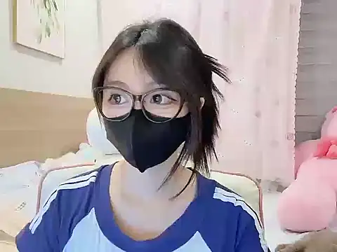 Snapshot of Yuyu-baobei chatting on 12/14/25, 07:51 Yuyu-baobei online show from 12/14/25, 07:51