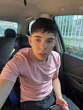 Snapshot of Johan_stick chatting on 12/14/25, 06:12 Johan stick online show from 12/14/25, 06:12