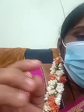 Snapshot of Tamil_Pallavi chatting on 02/15/26, 07:10 Tamil Pallavi online show from 02/15/26, 07:10
