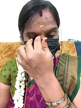 Snapshot of Tamil_Pallavi chatting on 03/13/26, 04:57 Tamil Pallavi online show from 03/13/26, 04:57