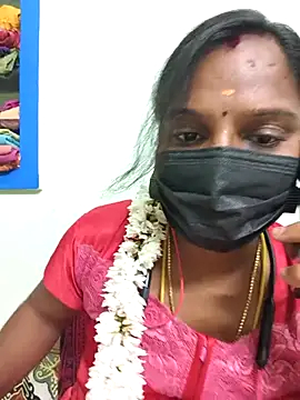 Snapshot of Tamil_Pallavi chatting on 03/21/26, 05:56 Tamil Pallavi online show from 03/21/26, 05:56