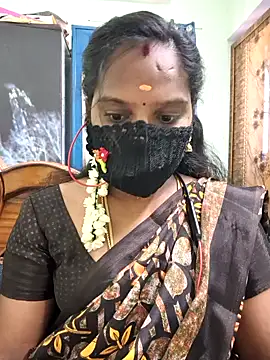 Snapshot of Tamil_Pallavi chatting on 04/08/26, 04:45 Tamil Pallavi online show from 04/08/26, 04:45