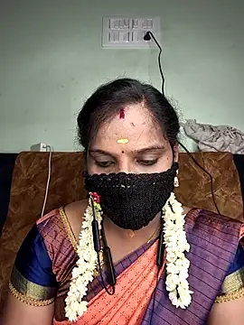 Snapshot of Tamil_Pallavi chatting on 04/14/26, 06:47 Tamil Pallavi online show from 04/14/26, 06:47