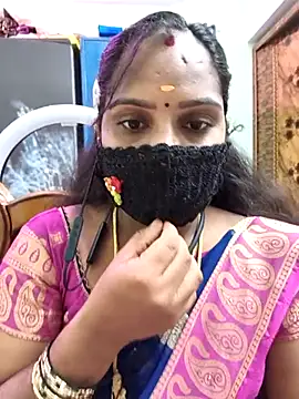 Snapshot of Tamil_Pallavi chatting on 05/17/26, 03:19 Tamil Pallavi online show from 05/17/26, 03:19