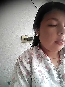 Snapshot of antonella-3433 chatting on 12/18/25, 04:46 antonella-3433 online show from 12/18/25, 04:46