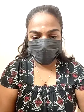 Snapshot of Tamil_Shara chatting on 12/18/25, 04:35 Tamil Shara online show from 12/18/25, 04:35