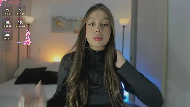 Snapshot of saracavali chatting on 12/13/25, 09:20 saracavali online show from 12/13/25, 09:20