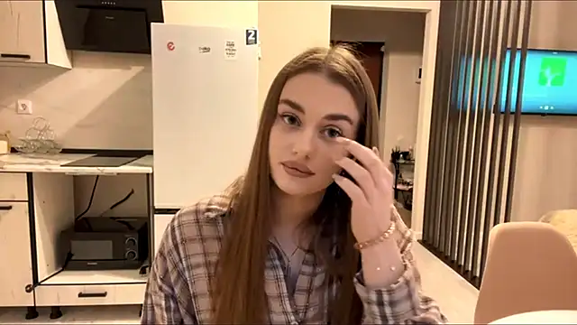 Snapshot of Adelle_Love chatting on 12/15/25, 01:04 Adelle Love online show from 12/15/25, 01:04