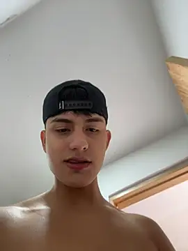Lander Cruz online show from 07/26/26, 04:03