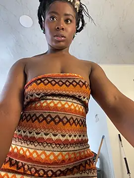 Cynthia es online show from 07/15/26, 06:02