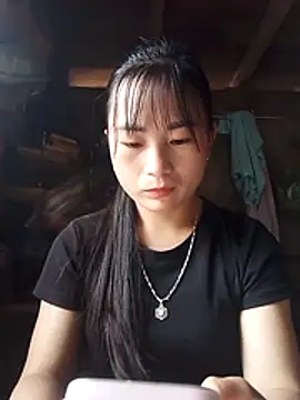 Snapshot of Maiphu34 chatting on 05/15/26, 12:28 Maiphu34 online show from 05/15/26, 12:28