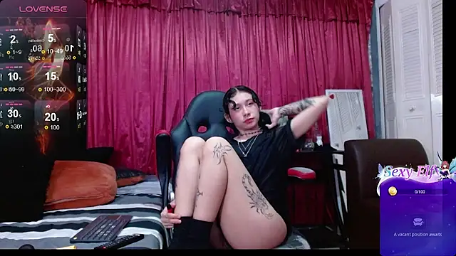 Snapshot of natashastalin chatting on 12/17/25, 12:33 natashastalin online show from 12/17/25, 12:33