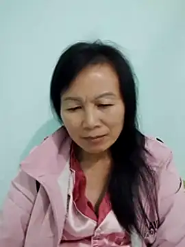 Snapshot of Lili-123k chatting on 12/14/25, 01:05 Lili-123k online show from 12/14/25, 01:05