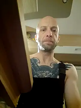 Snapshot of scotbhoyscott chatting on 12/03/25, 12:40 scotbhoyscott online show from 12/03/25, 12:40