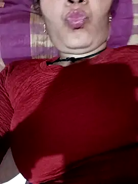 Snapshot of Karisma_ji chatting on 06/12/26, 06:34 Karisma ji online show from 06/12/26, 06:34