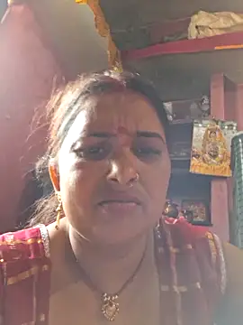 Your-shreya143 online show from 05/19/26, 07:15