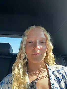 Sophie cute06 online show from 07/29/26, 01:31