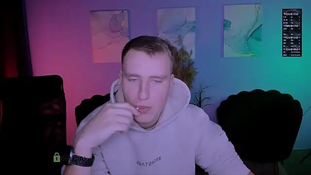 Snapshot of derek_hawk_ chatting on 12/14/25, 11:59 derek hawk online show from 12/14/25, 11:59