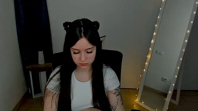 Lilu May online show from 05/06/26, 12:54