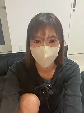 Snapshot of meromero_ch chatting on 12/17/25, 09:04 meromero ch online show from 12/17/25, 09:04