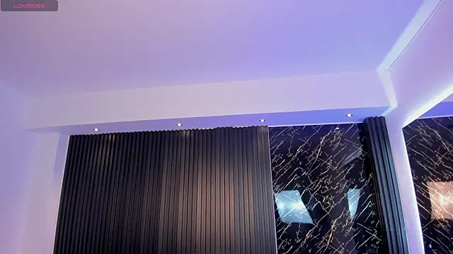 TiffanyHoustton online show from 05/29/26, 12:14
