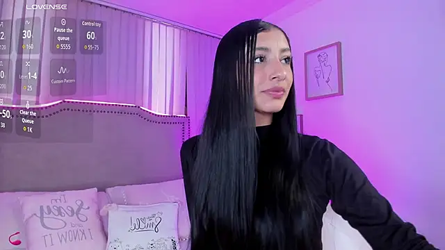 Snapshot of lya__brown chatting on 07/15/26, 12:10 lya brown online show from 07/15/26, 12:10