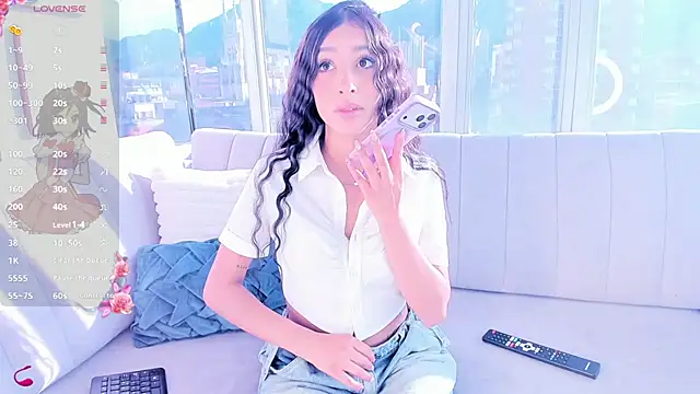 Snapshot of lya__brown chatting on 08/01/26, 12:15 lya brown online show from 08/01/26, 12:15