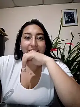 Valeria montana  online show from 03/02/26, 11:55