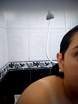 Valeria montana  online show from 05/10/26, 05:40