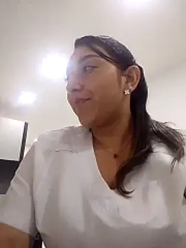 Valeria montana  online show from 06/03/26, 06:46