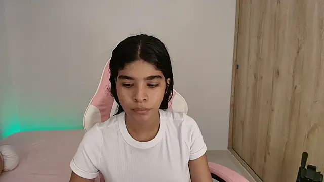 phia carter online show from 06/25/26, 12:21