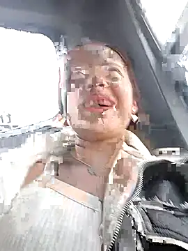 Snapshot of chatting on 12/17/25, 04:46 online show from 12/17/25, 04:46