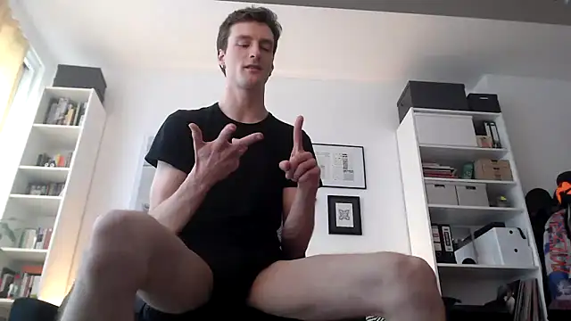 MindlyXXX online show from 10/16/25, 12:06
