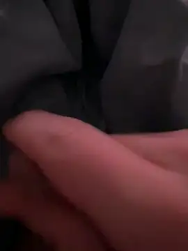 Snapshot of bigdick2600 chatting on 12/04/25, 01:15 bigdick2600 online show from 12/04/25, 01:15